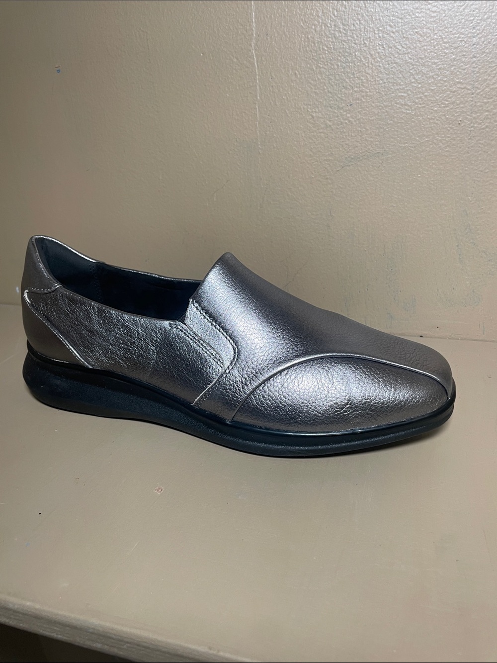 Women’s Metallic Silver Slip-On Shoe: Clark’s Lynell Egde